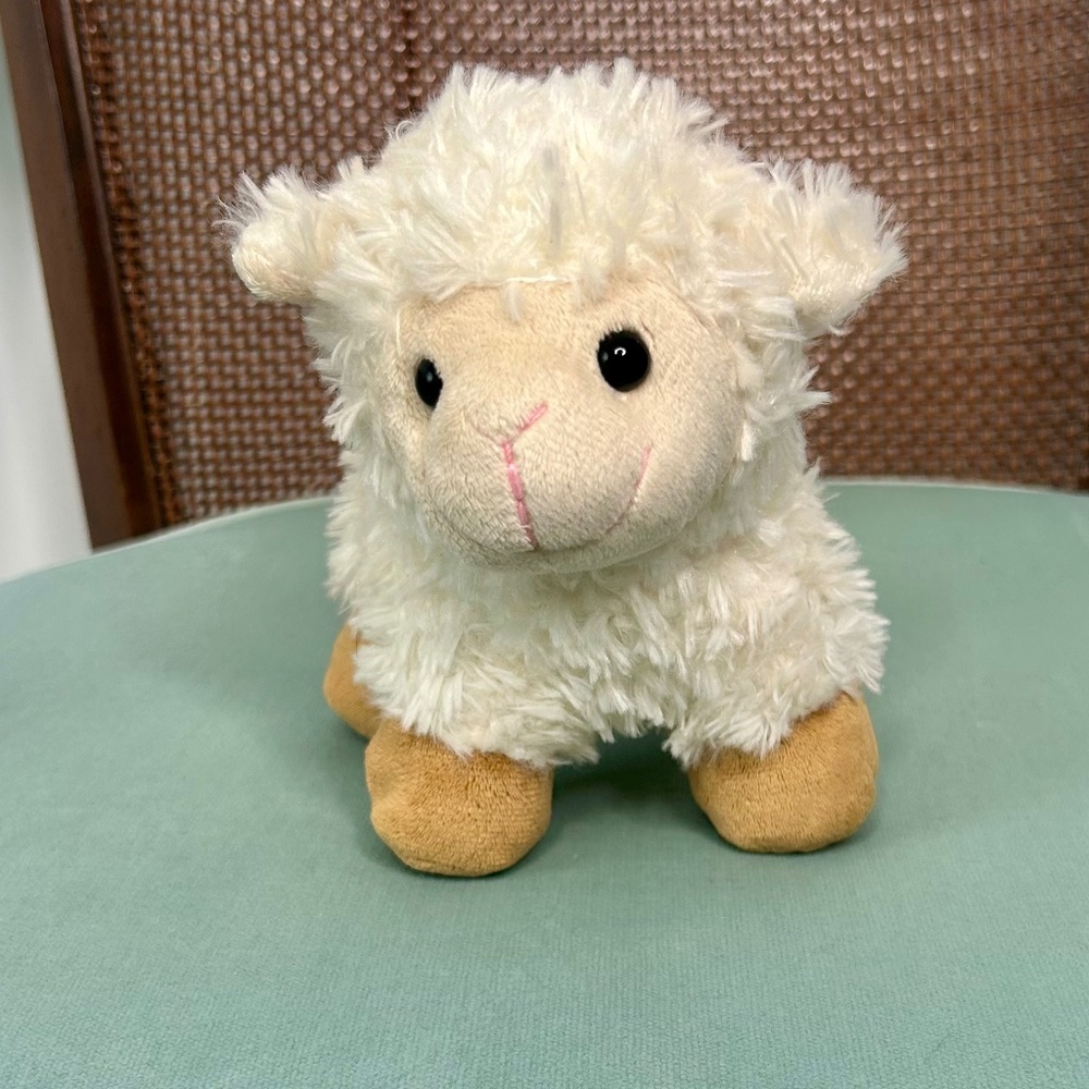 Cream Stuffed Lamb with Tan Hooves- Perfect for Bedtime!